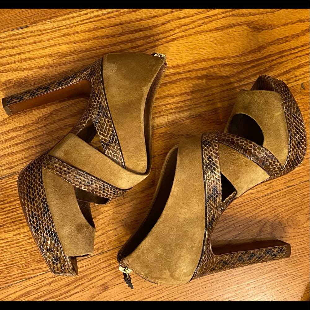 EUC Tory Burch Platform Heels, Brown
